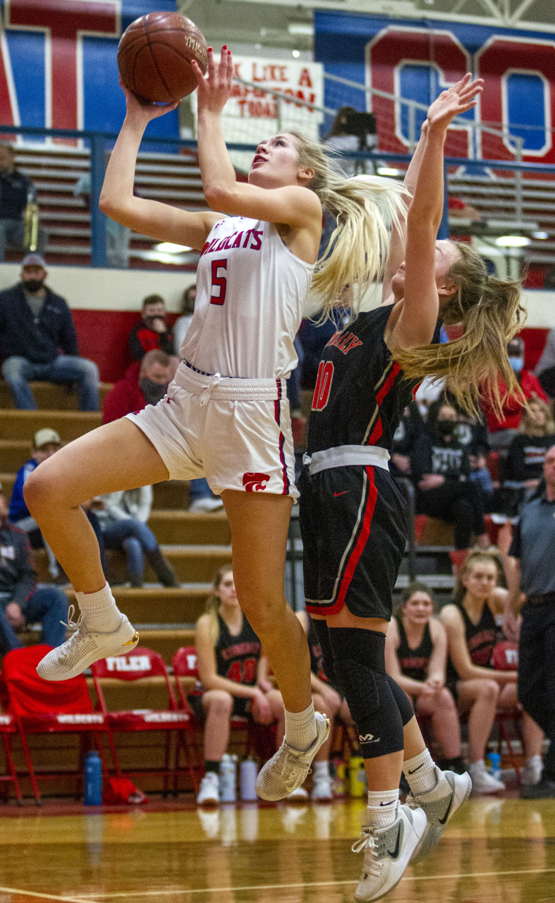 Filer claims district title